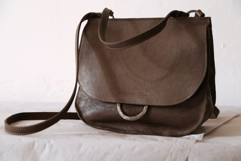 fall winter 2020-21 leather bags