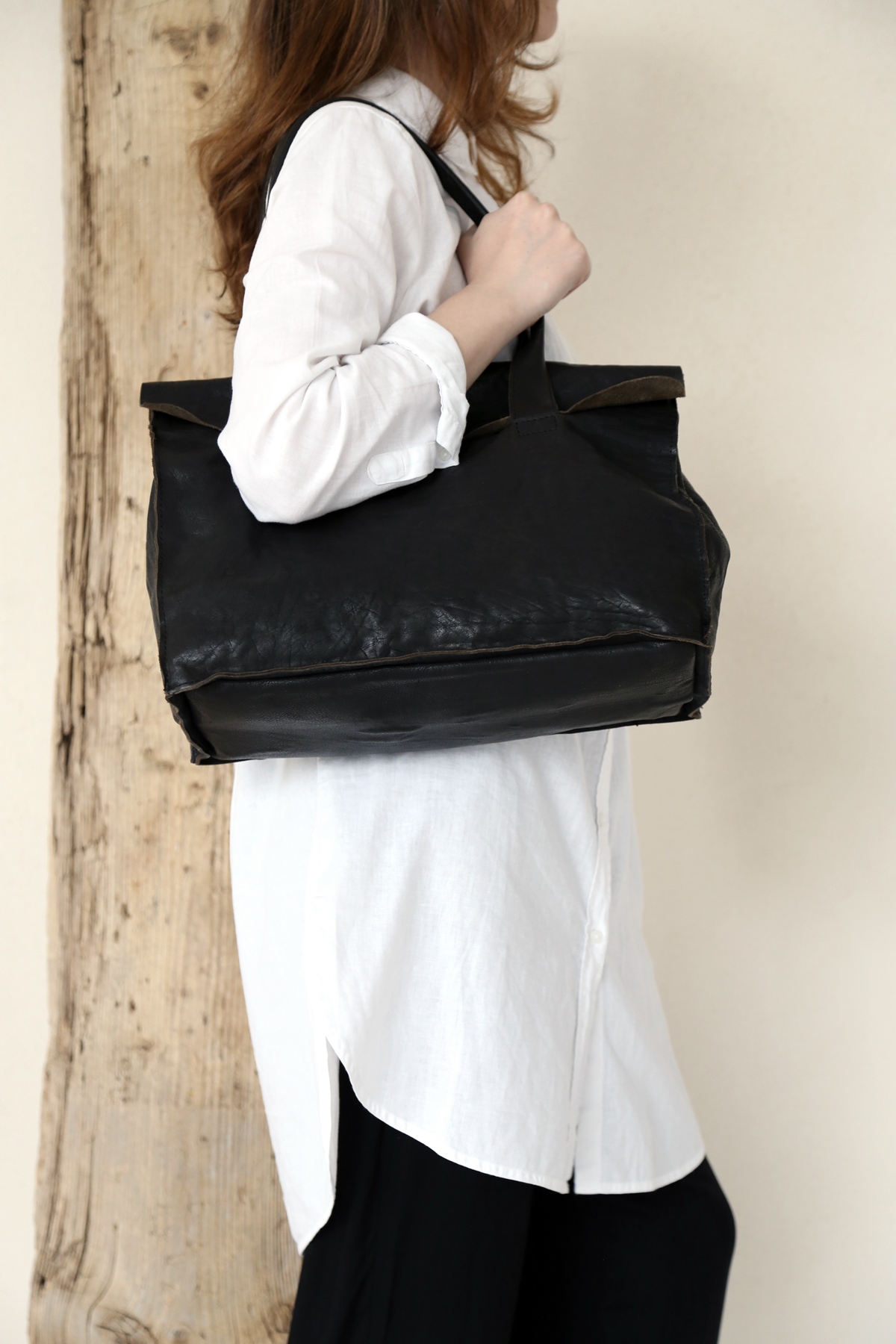 Doctor Calf Black - Aged - Tagliovivo | Artisanal Leather Bags Doctor Calf Black - Aged - Tagliovivo | Artisanal Leather Bags