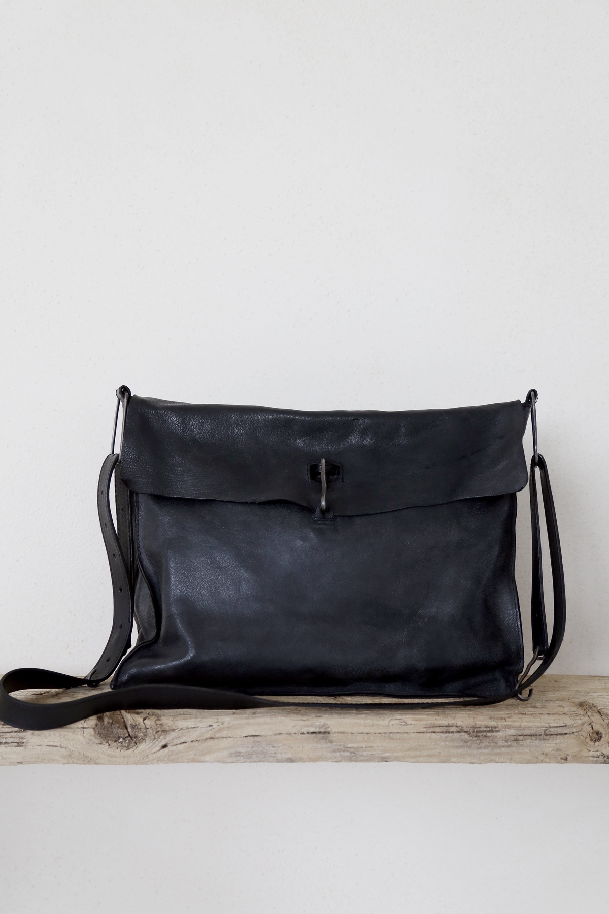 TAH Leather Medium Doctor Bag BlackITAH