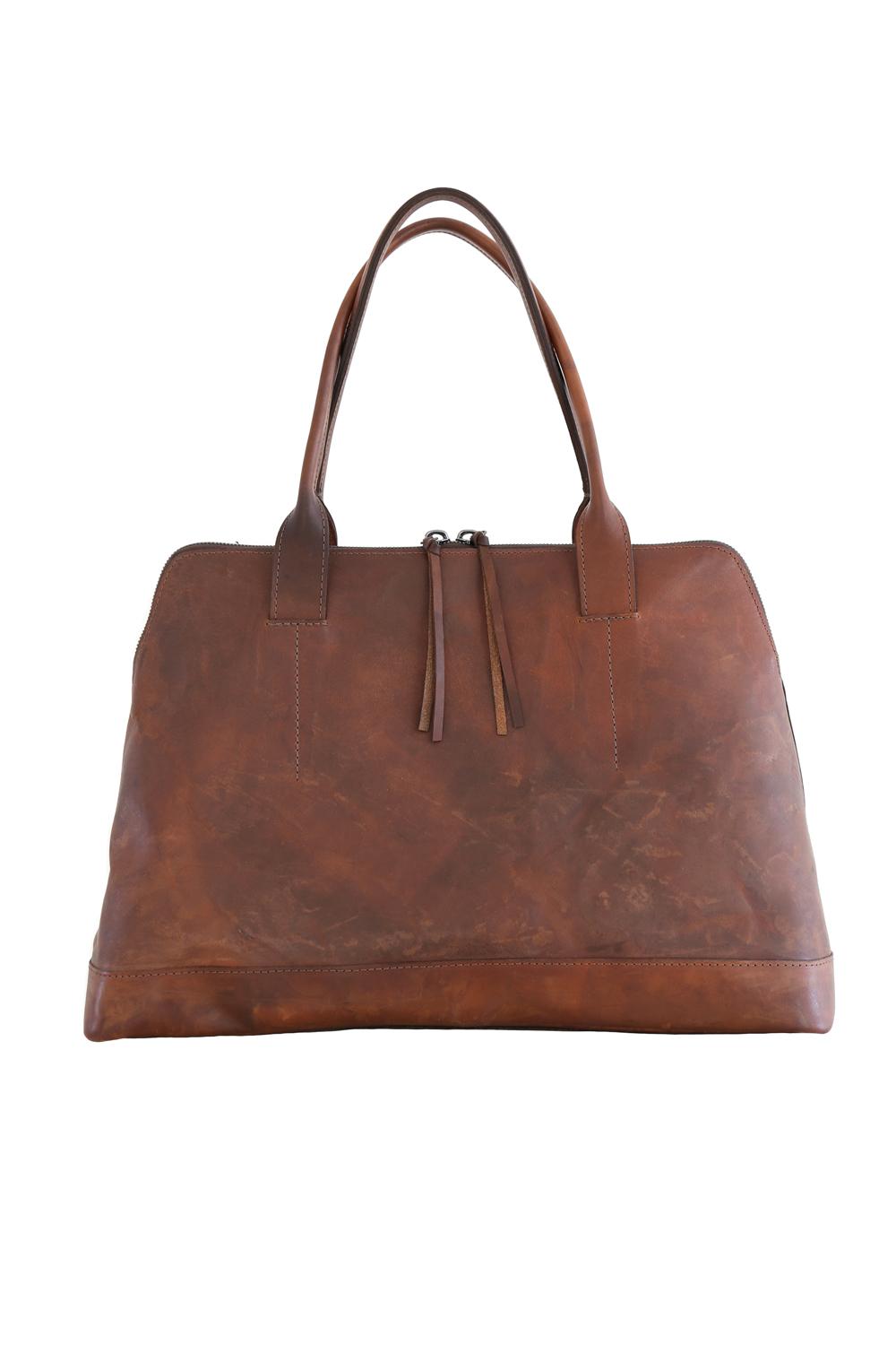 新品未使用 tagliovivo Bauletto L Culatta Lux Bauletto L Culatta Hand-Dyed Walnut - Tagliovivo | Artisanal
