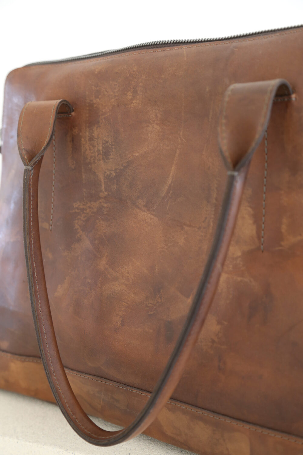 Bauletto L Culatta Hand-Dyed Walnut - Tagliovivo | Artisanal