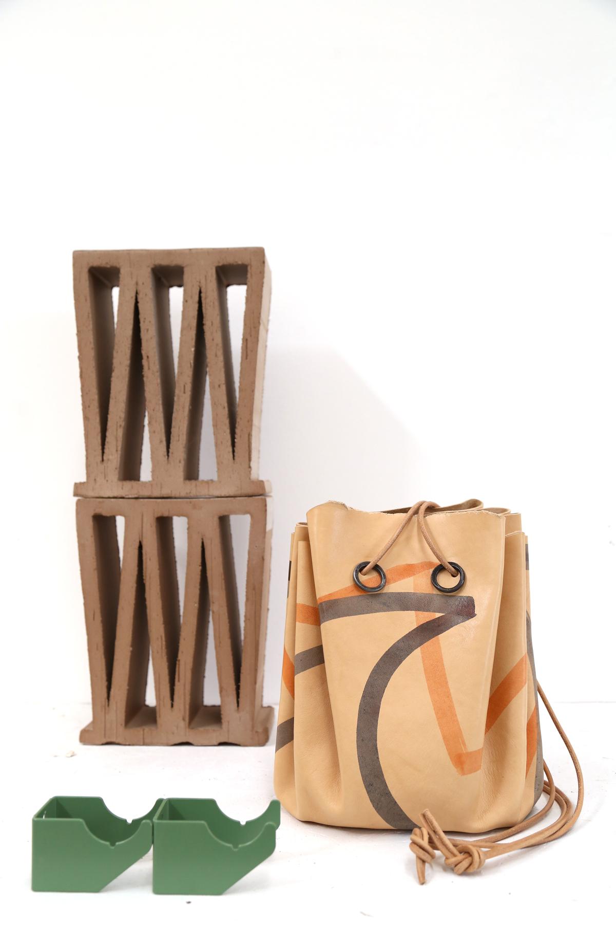 バッグ tagliovivo bag TAGLIOVIVO 2024年新作 26型 入荷 | HUES 福岡セレクトショップ