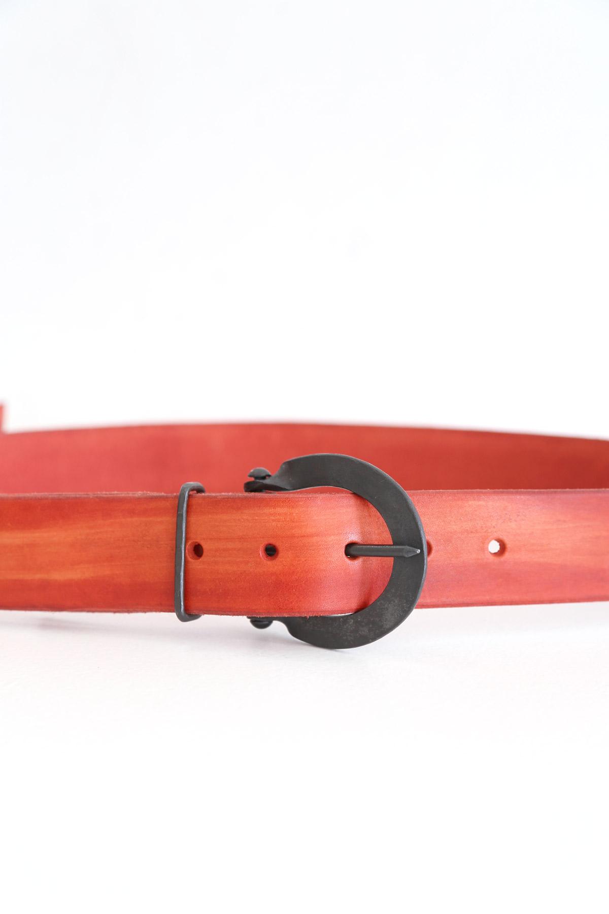 Rounded 5 Buckle Belt Hand-Dyed Calf Vermilion